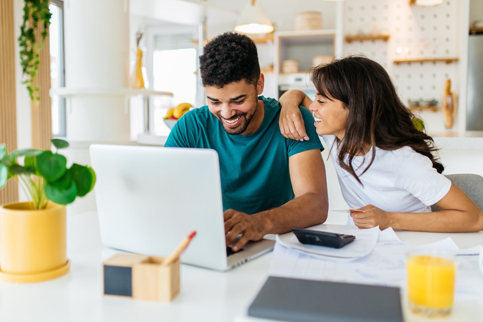 Crafting Financial Futures Together: A Couple's Guide 